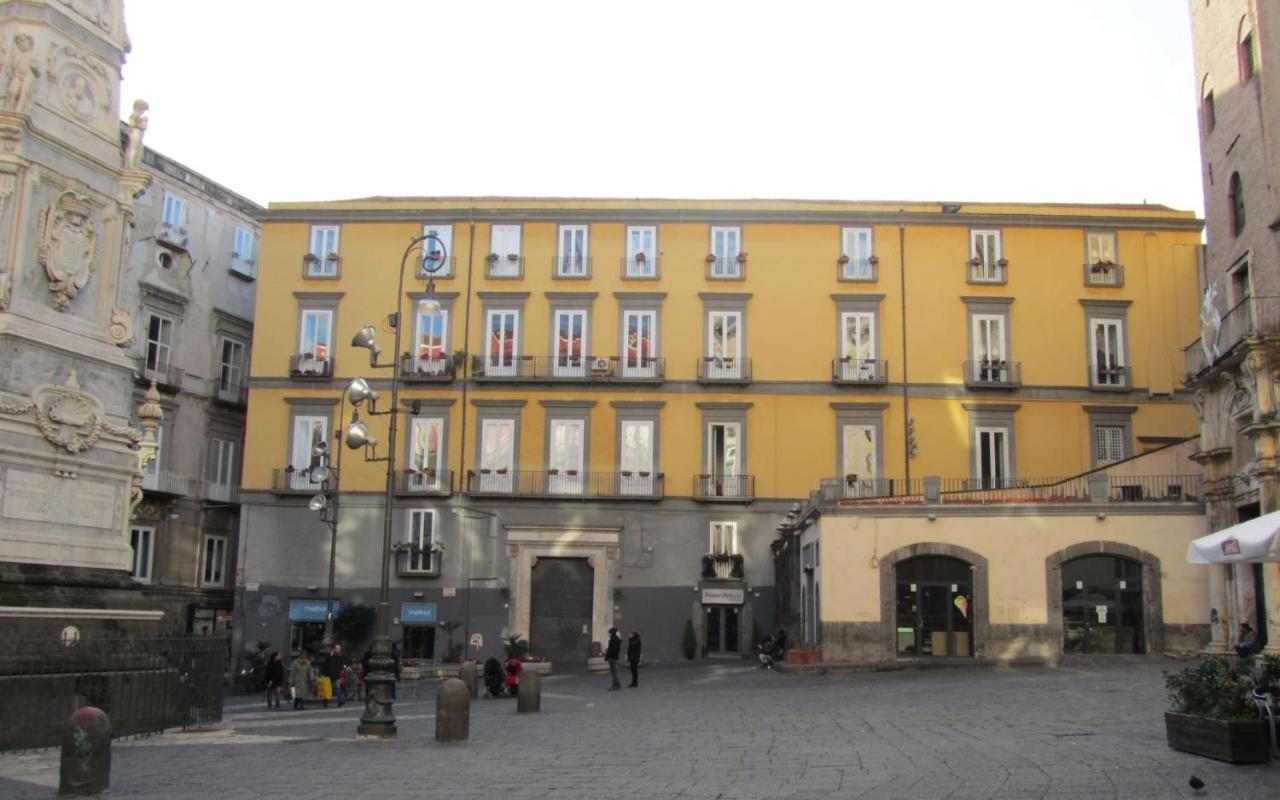 Rooms In San Domenico Maggiore 3 Napoli Exterior foto